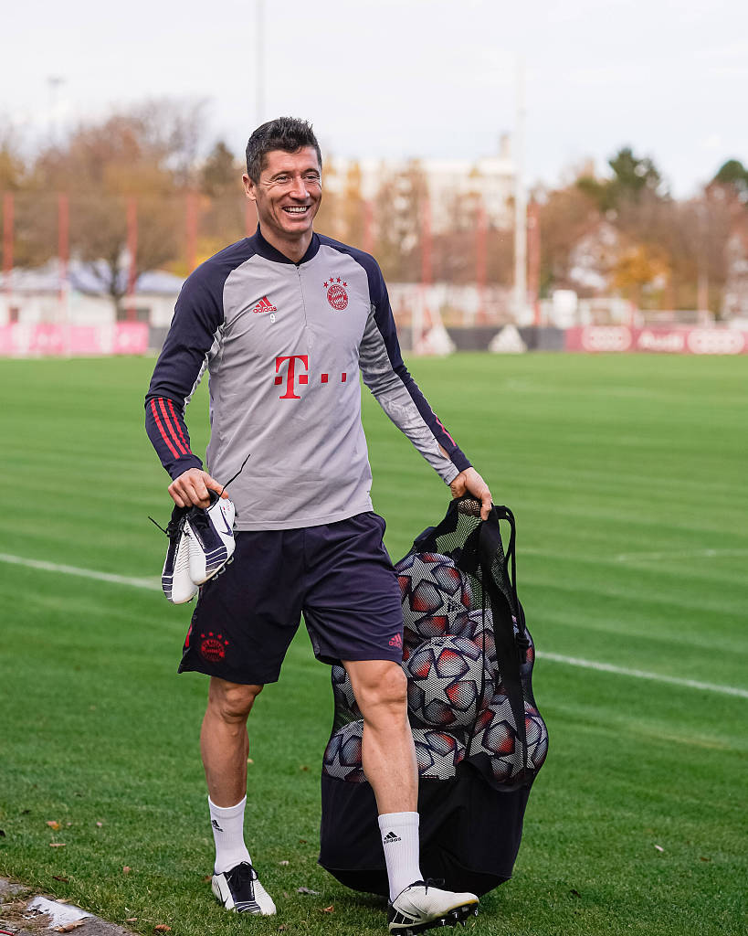 都体：尤文考察中卫蒂亚戈-加布里埃尔，莱切要价2500-3000万（意媒：尤文考察中卫蒂亚戈-加布里埃尔，莱切标价2500万至3000万欧）