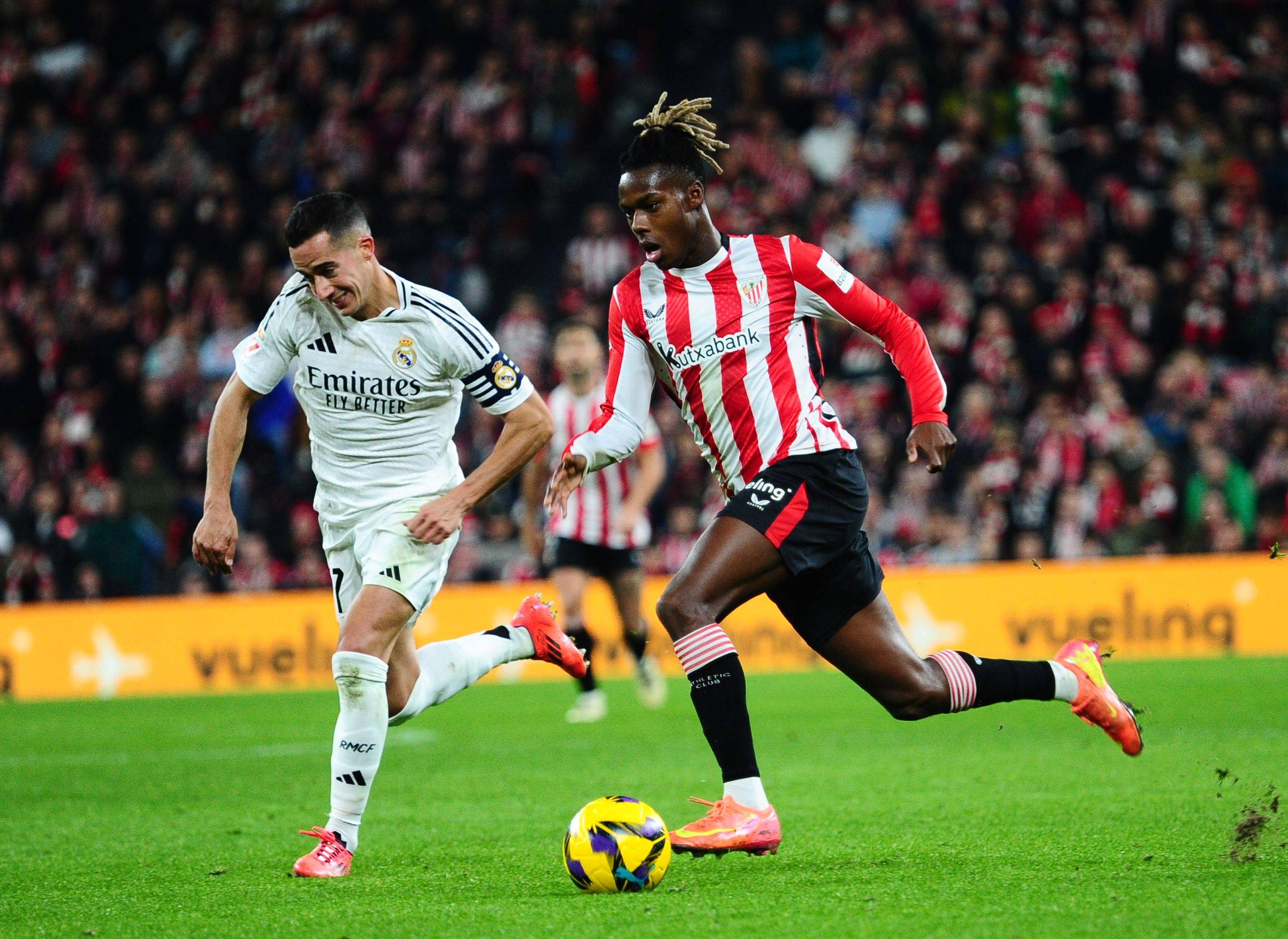 阿斯：贝蒂斯愿意为安东尼出2000万欧或租借，球员愿降薪回归（阿斯：贝蒂斯考虑以2000万欧买断或租借安东尼，球员愿降薪回归）