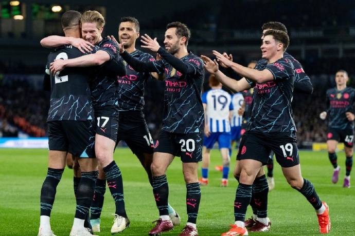 剑南春丨多特3-3斯图加特，昂达夫补时绝平+戴帽，埃姆雷-詹点射（剑南春丨多特3-3平斯图加特：昂达夫戴帽补时扳平，埃姆雷-詹点射破门）