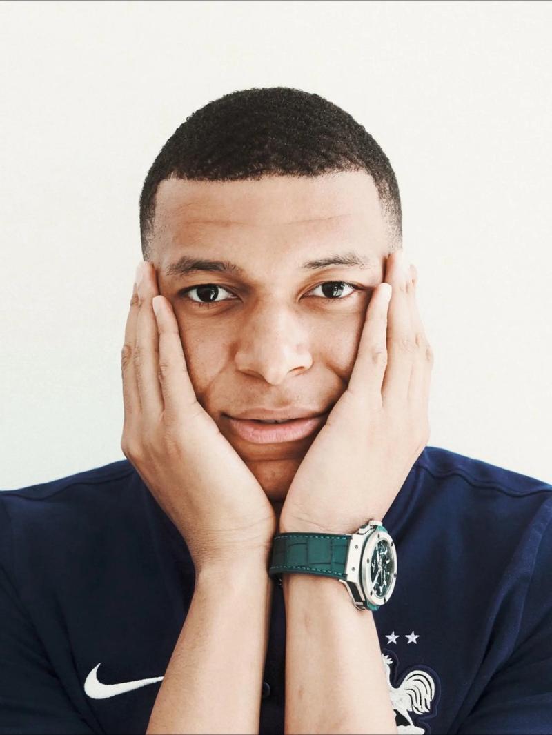 蒂尔曼：普利希奇很可能被低估了，他属于最顶尖的球员之列（蒂尔曼：普利希奇或被低估，已跻身顶尖球员行列）