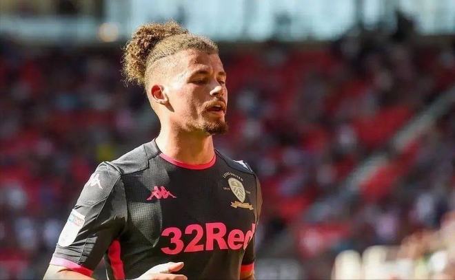 离谱！因内裤颜色与裁判发生争吵，印度球队果阿队长赛前染红（因内裤颜色与裁判争执，印度果阿队长赛前吃到红牌）