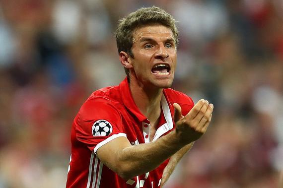 塞维总监：塞维主席小德尔尼多一天在俱乐部工作16小时（塞维总监：主席小德尔尼多每天在俱乐部工作16小时）