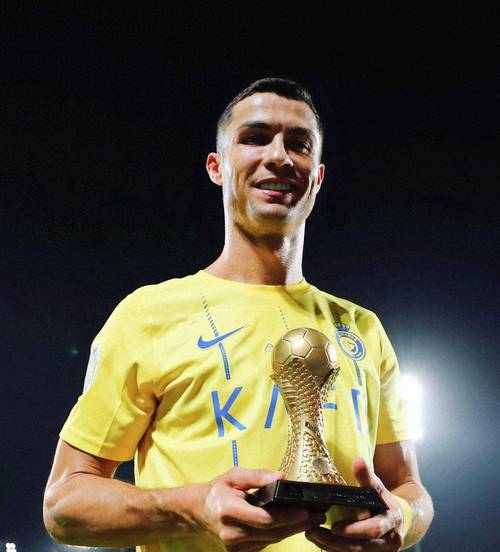 罗马诺：切尔西愿支付埃斯特旺的浮动条款，总价可超6500万欧（罗马诺：切尔西愿触发埃斯特旺附加条款，整体费用或将突破6500万欧）