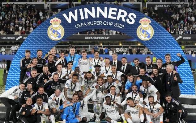 阿什拉夫荣膺2025年非洲足球先生，拉莫斯社媒发文祝贺（阿什拉夫加冕2025年非洲足球先生，拉莫斯社媒送上祝福）