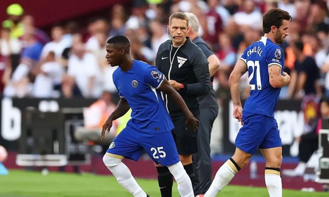 谁更强？ESPN对比15-16赛季库里和本赛季SGA数据（ESPN横评：2015-16库里 vs 本季SGA，谁更胜一筹？）